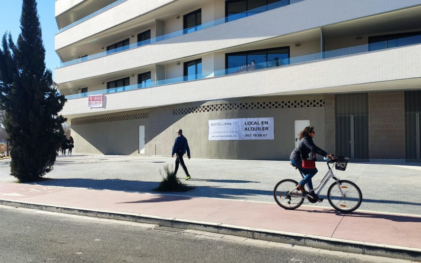local avenida del Aeropuerto córdoba - Castellana